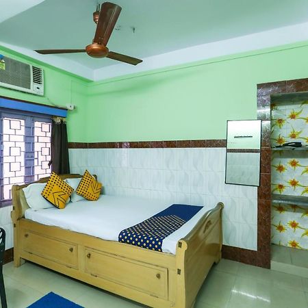 Oyo 73902 Vyttila Residency Hotel Kochi ภายนอก รูปภาพ