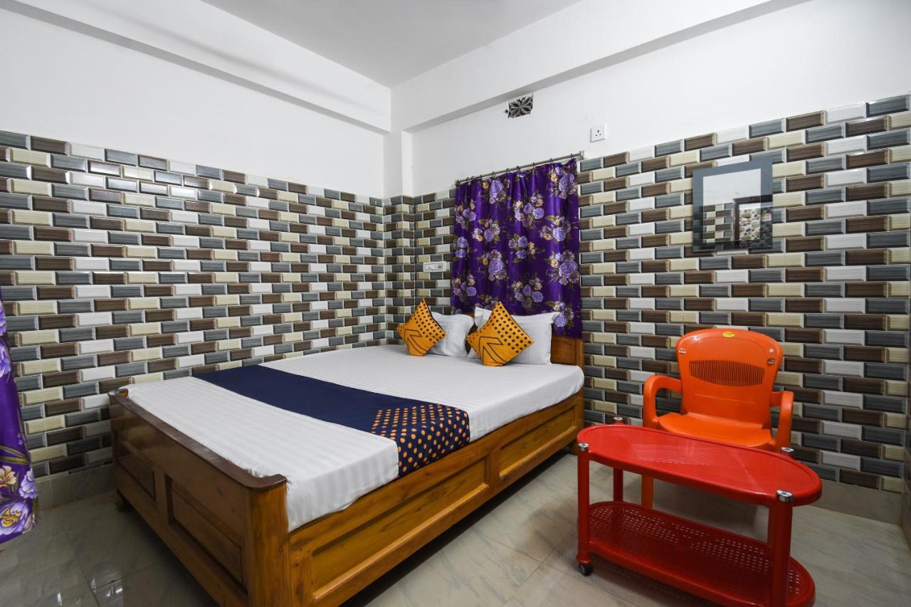 Oyo 73902 Vyttila Residency Hotel Kochi ภายนอก รูปภาพ
