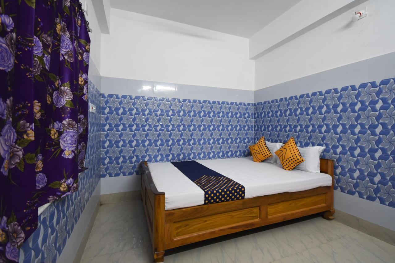 Oyo 73902 Vyttila Residency Hotel Kochi ภายนอก รูปภาพ