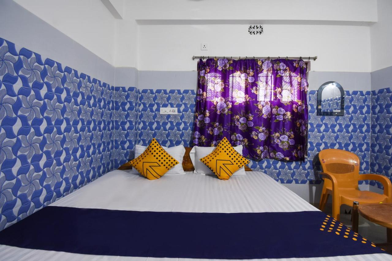 Oyo 73902 Vyttila Residency Hotel Kochi ภายนอก รูปภาพ
